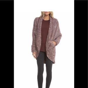 *brand new barefoot dreams sweater!!!